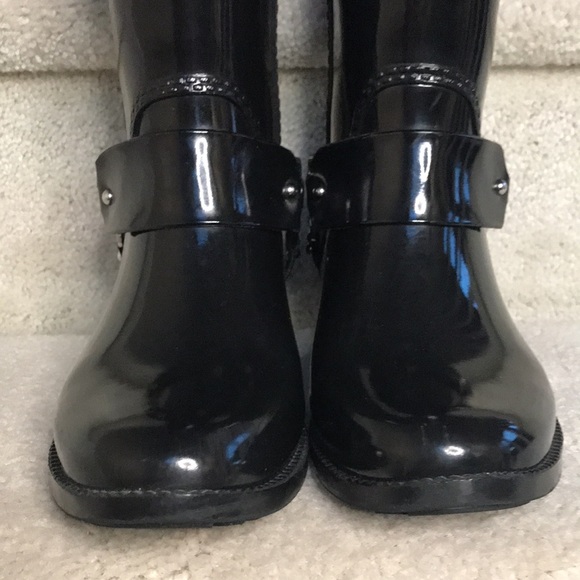 Michael Kors Fulton Harness Rain Boots - Picture 5 of 13